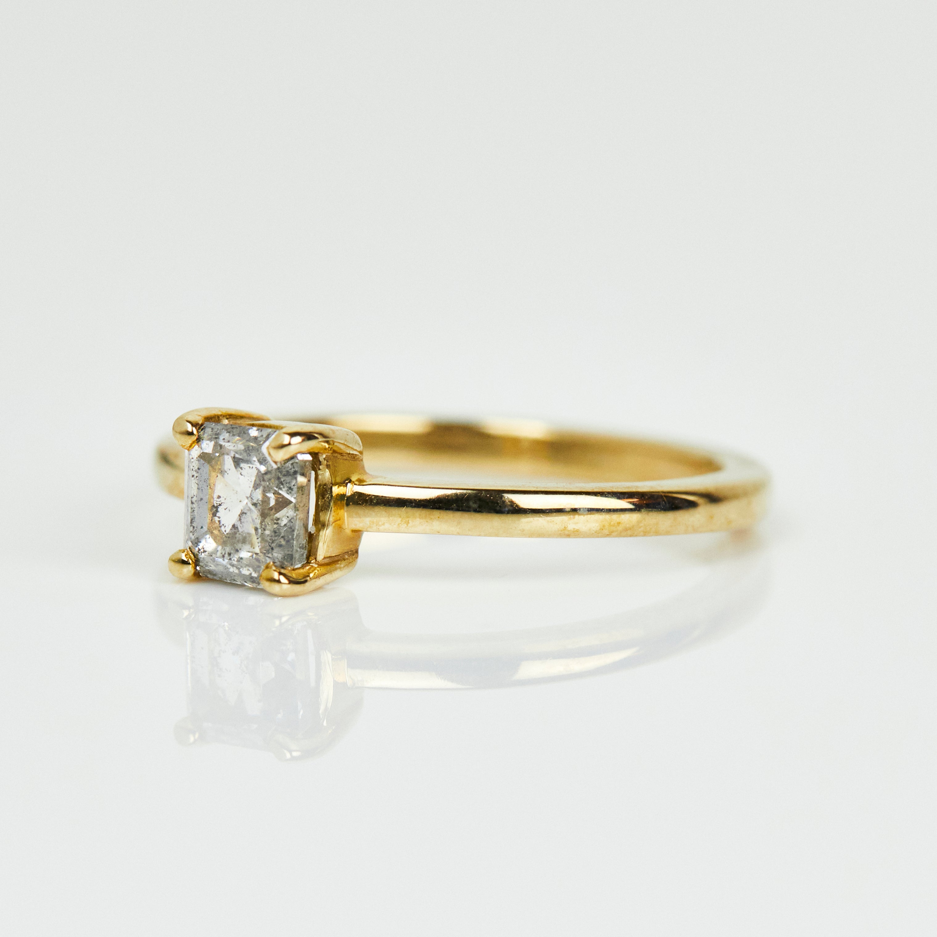 Princess Cut Salt and Pepper 18ct Yellow Gold Ring