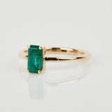0.88ct Green Emerald Gold Ring
