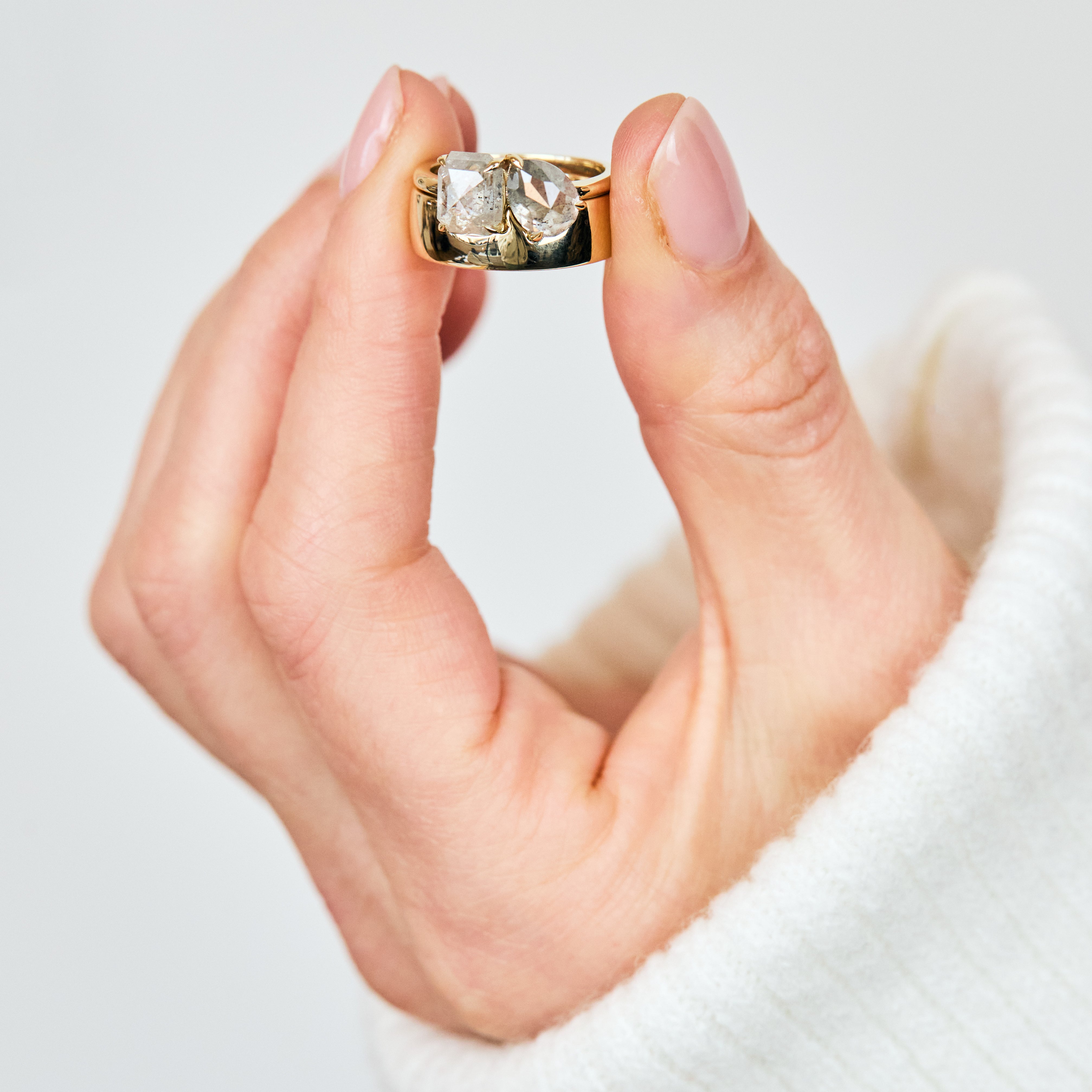 18ct yellow gold toi et moi ring stack