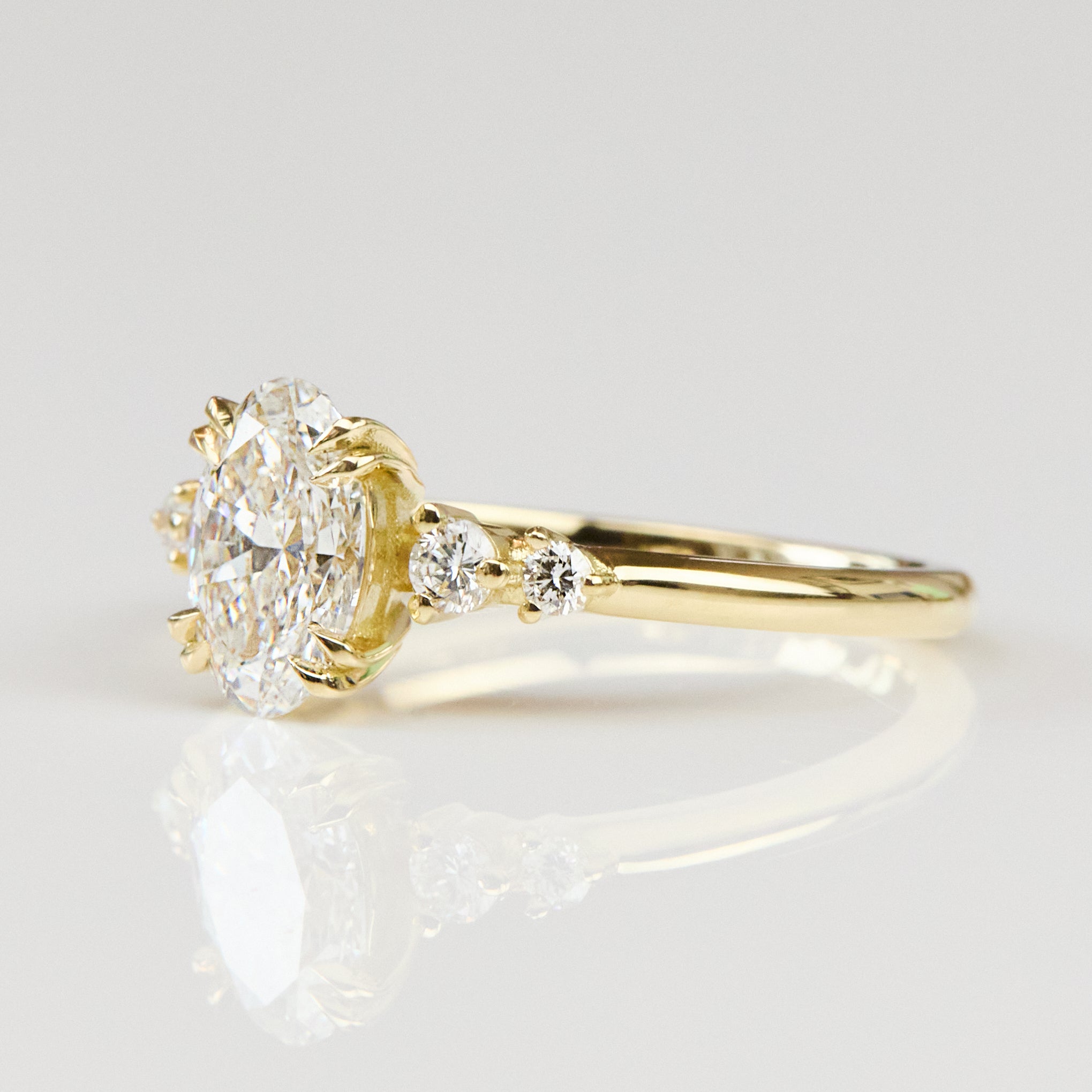 18ct Yellow Gold Oval Lab Grown Diamond Engagement Ring
