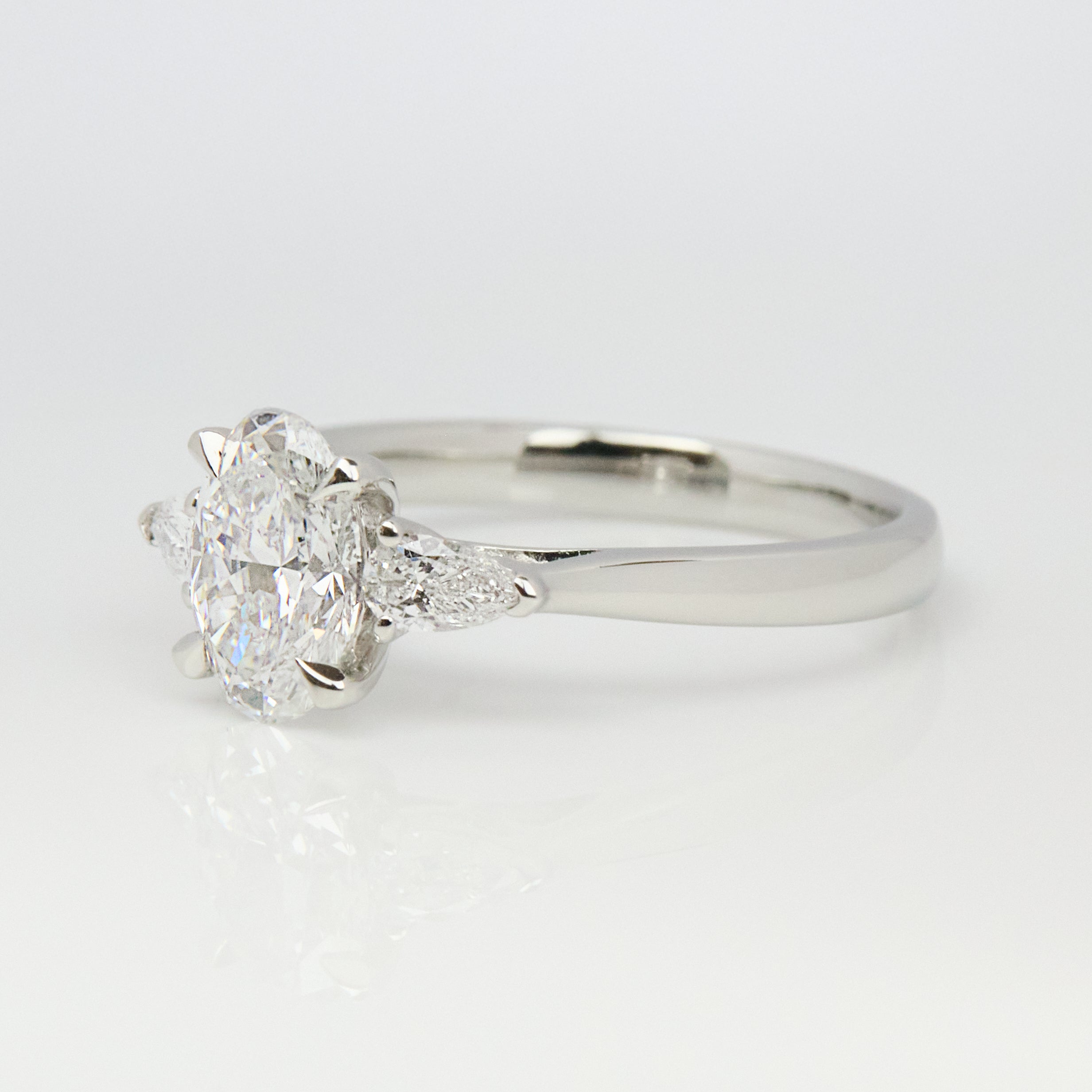 Oval Lab Grown Diamond Engagement Ring UK