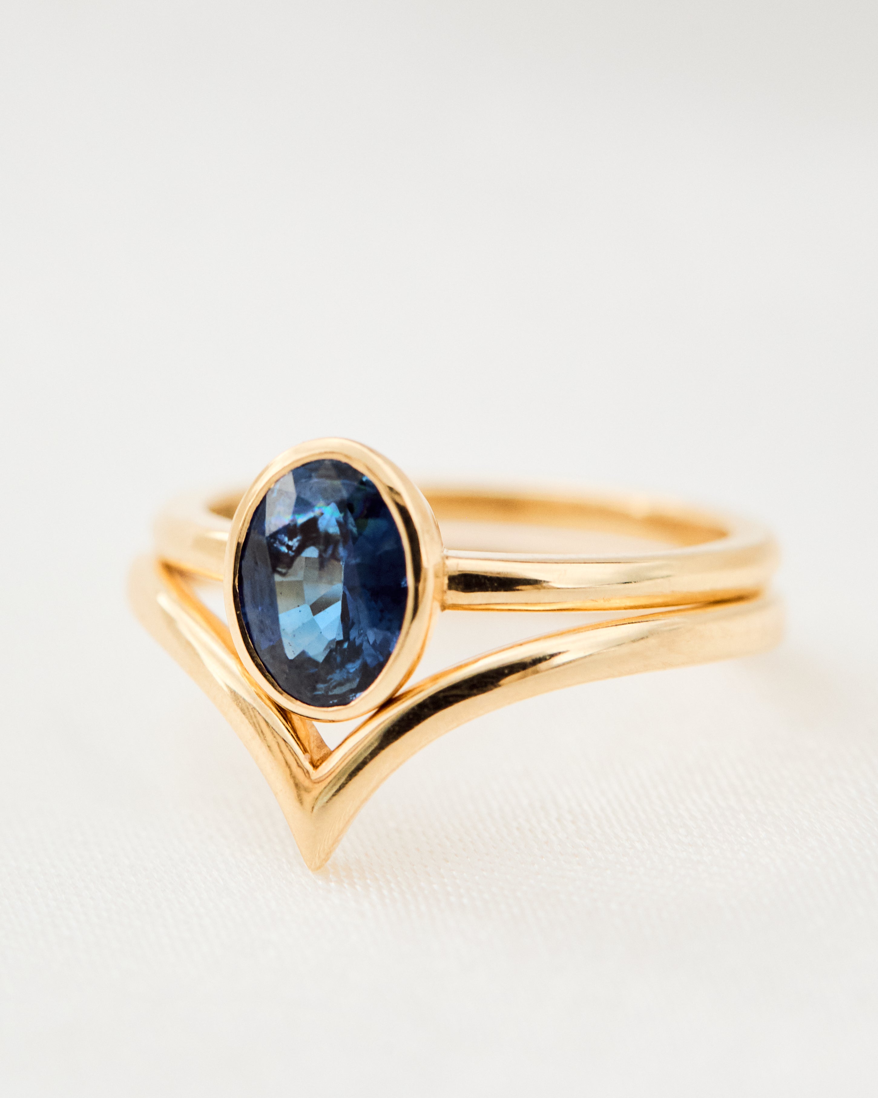 Sapphire engagement ring yellow gold stack