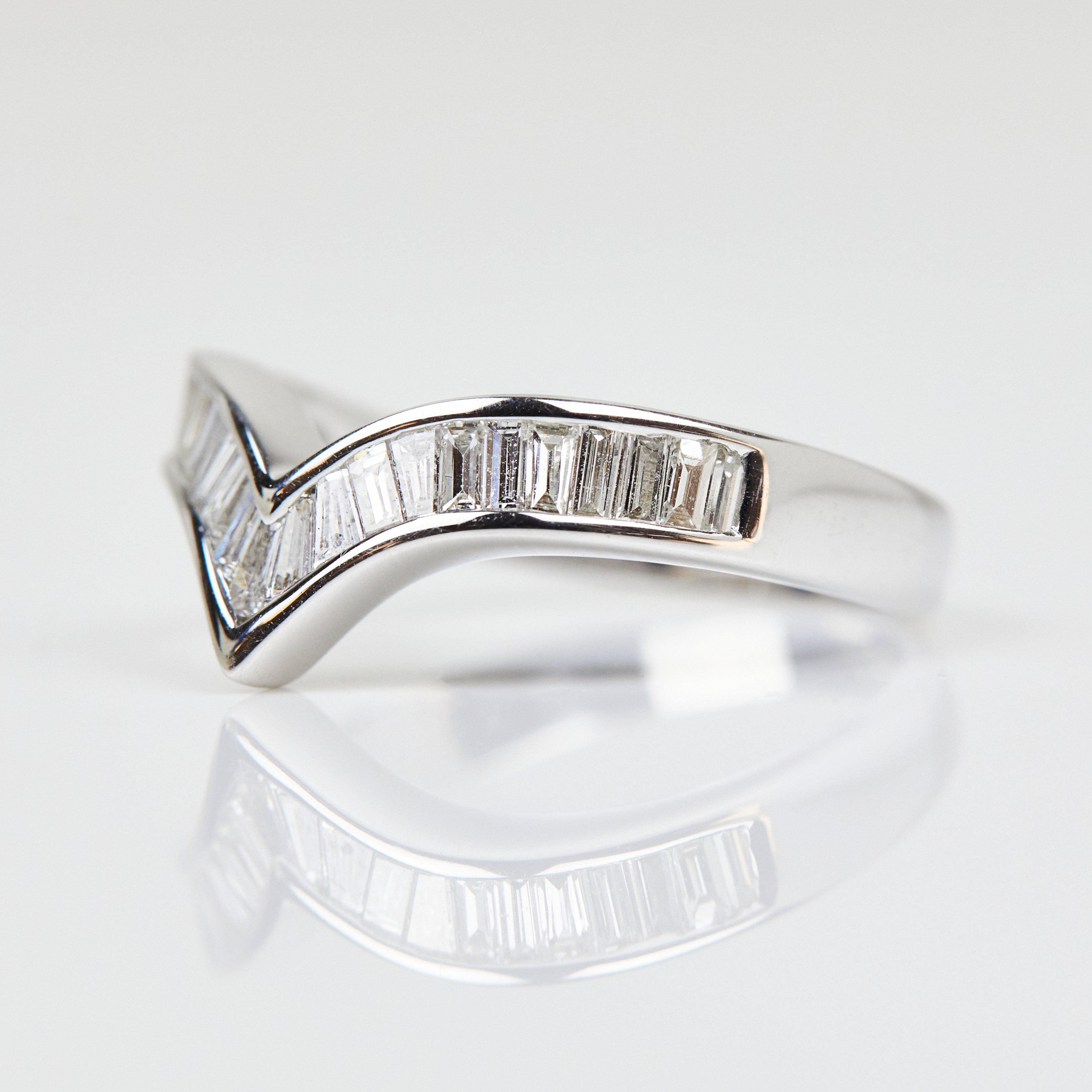 18ct white gold diamond wedding ring women