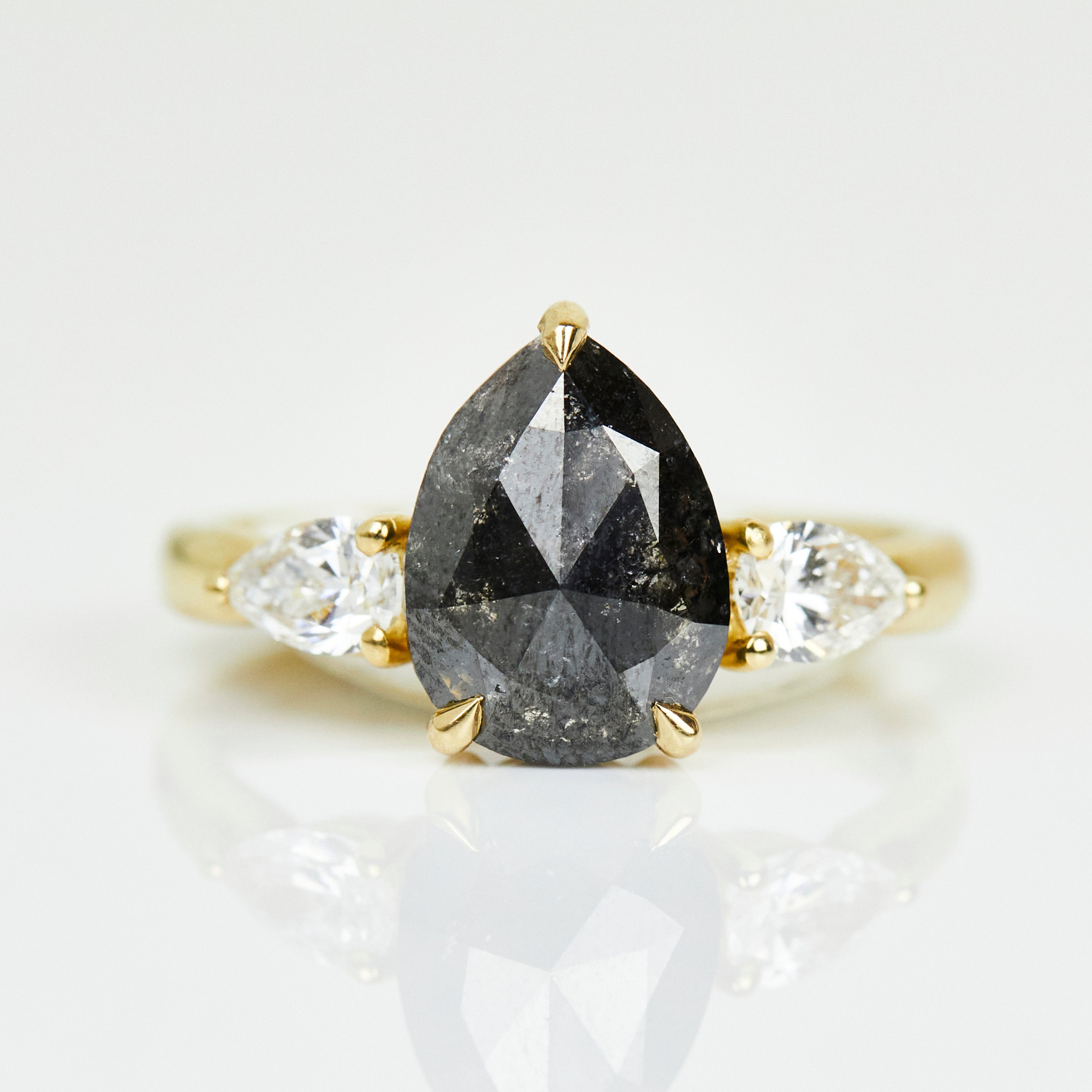 Custom engagement rings