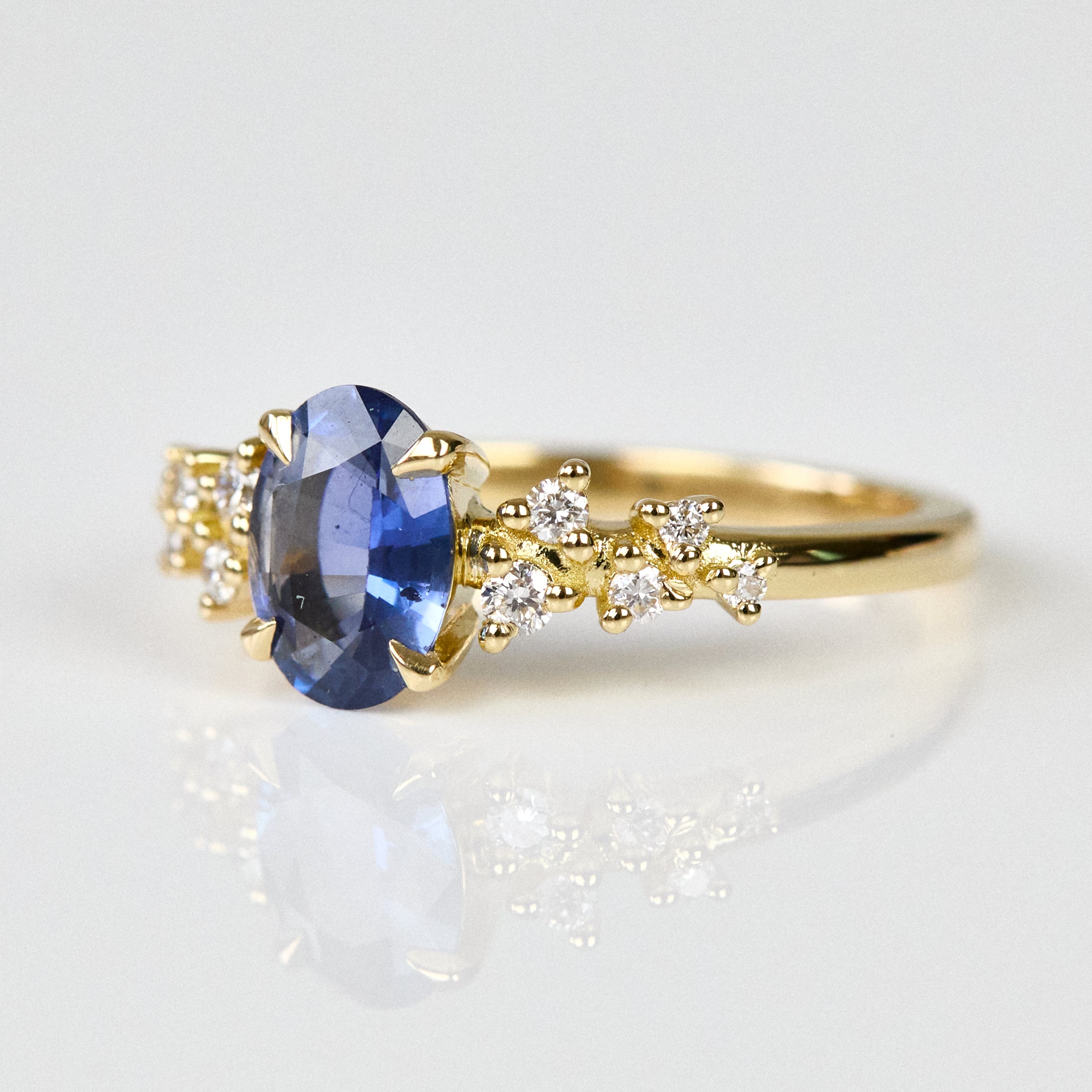 Sapphire engagement rings uk