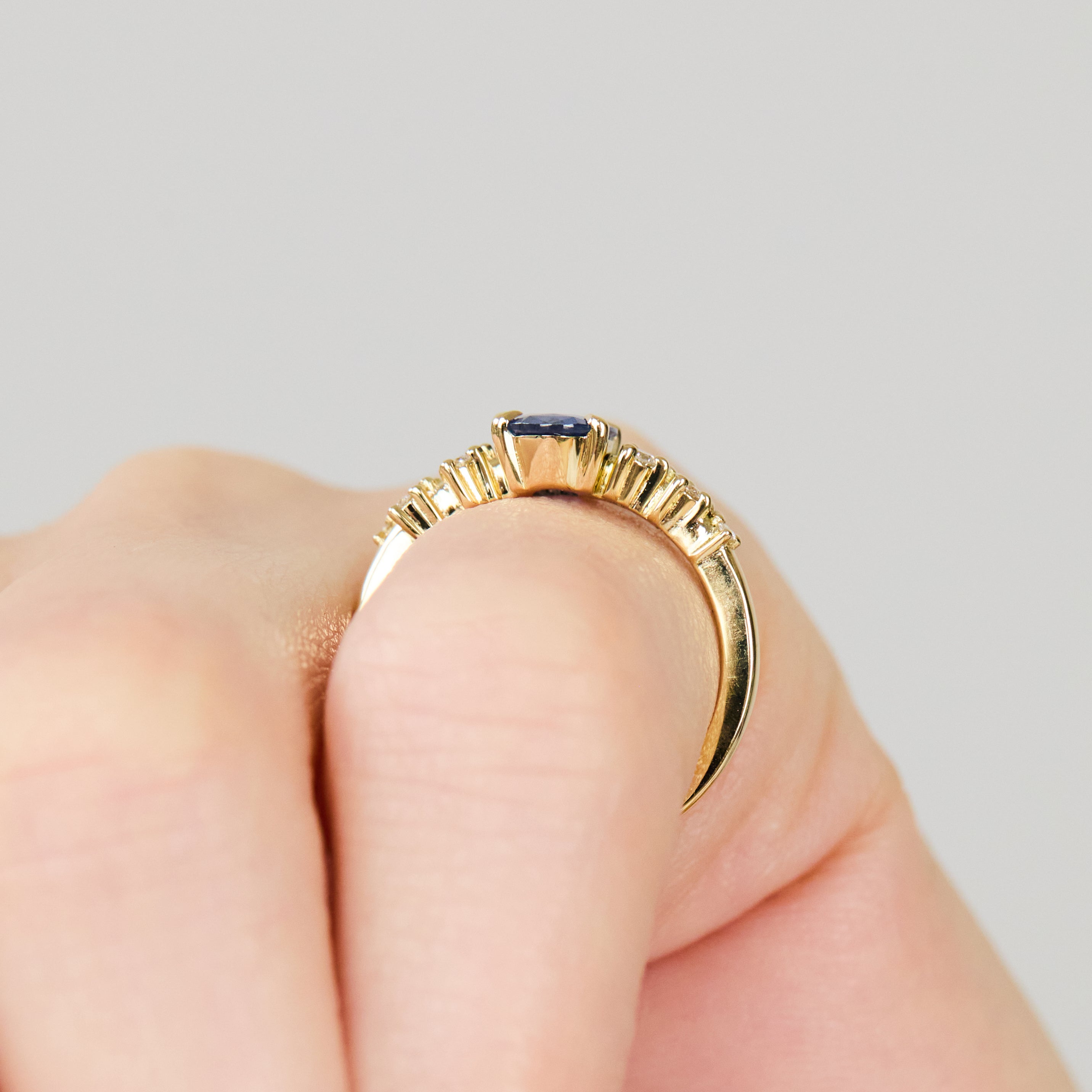 Sapphire engagement rings uk