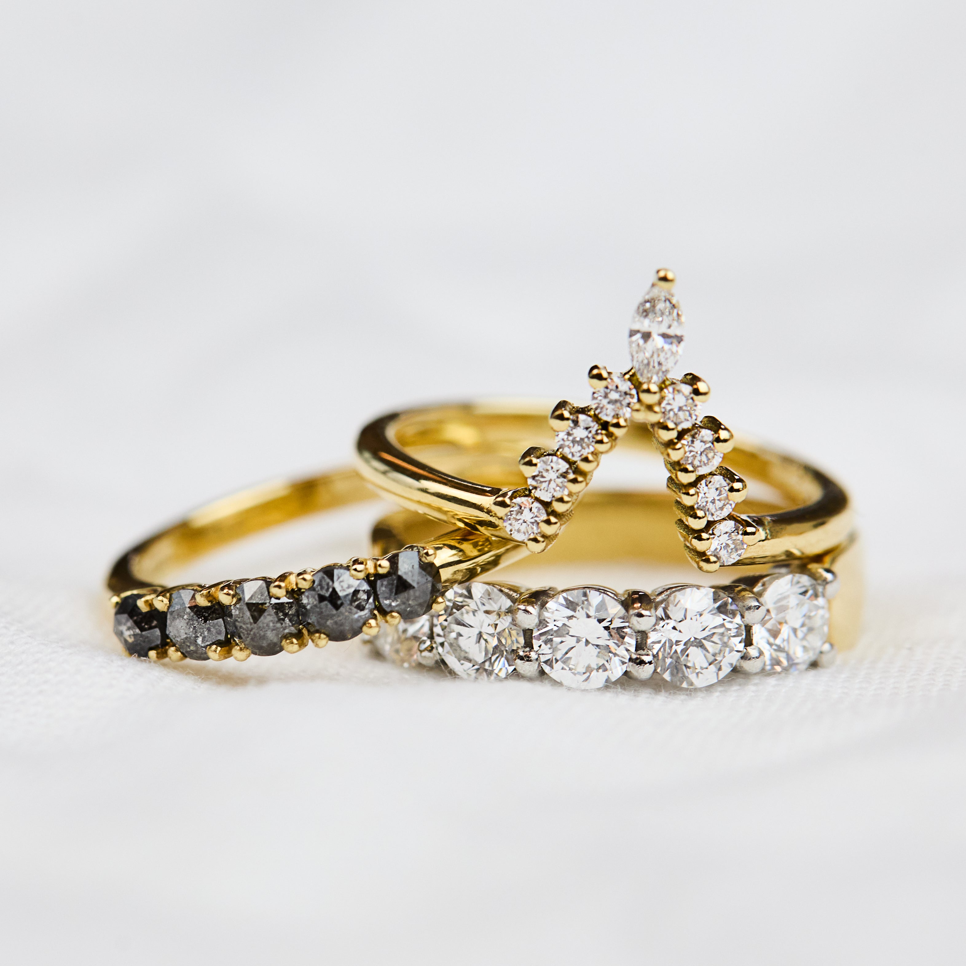 18ct yellow gold diamond wedding ring women