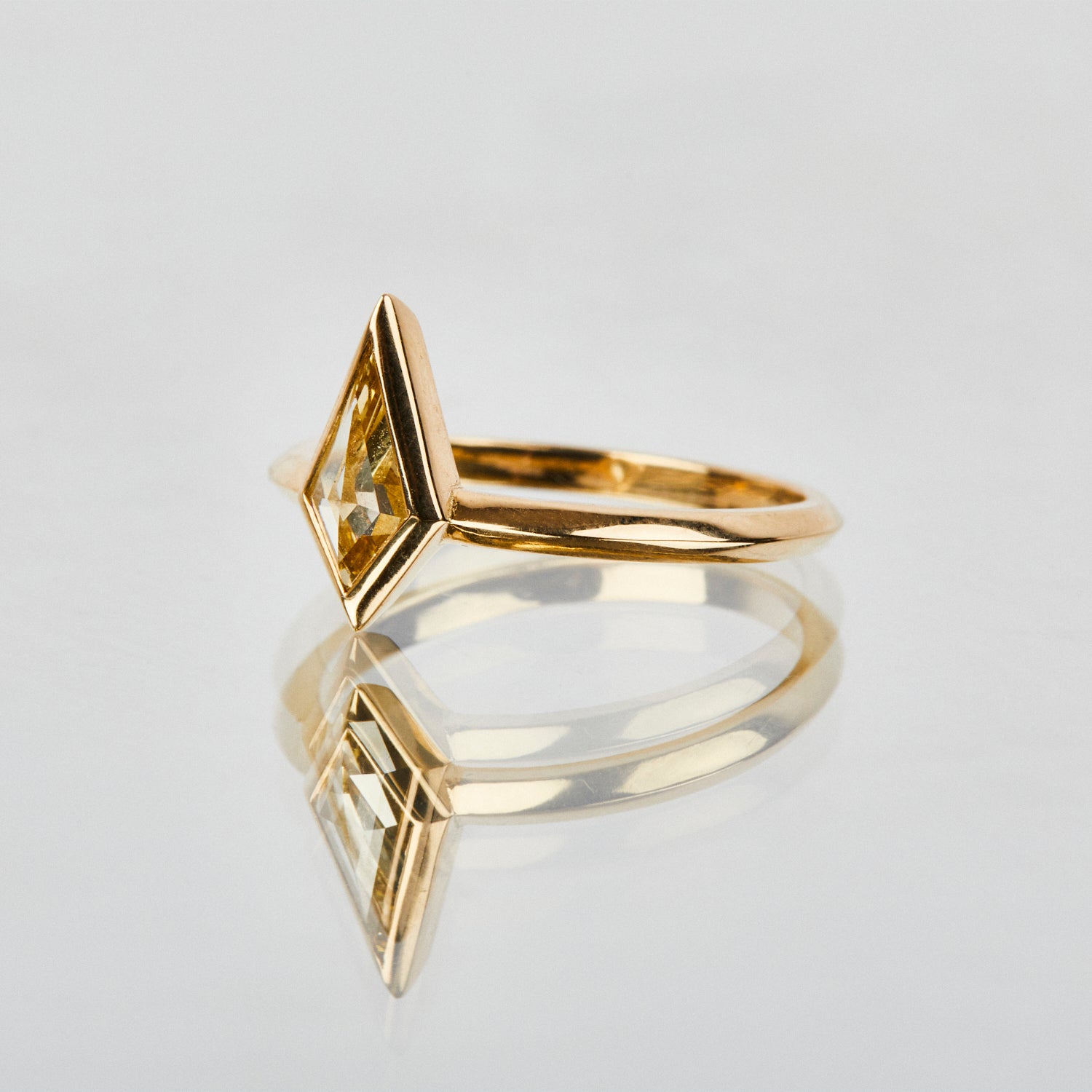Custom engagement rings