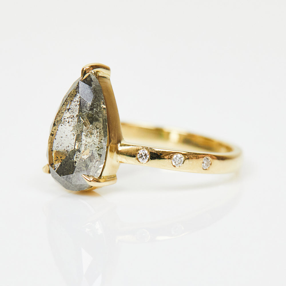 18ct yellow gold salt and pepper pear diamond engagement solitaire ring