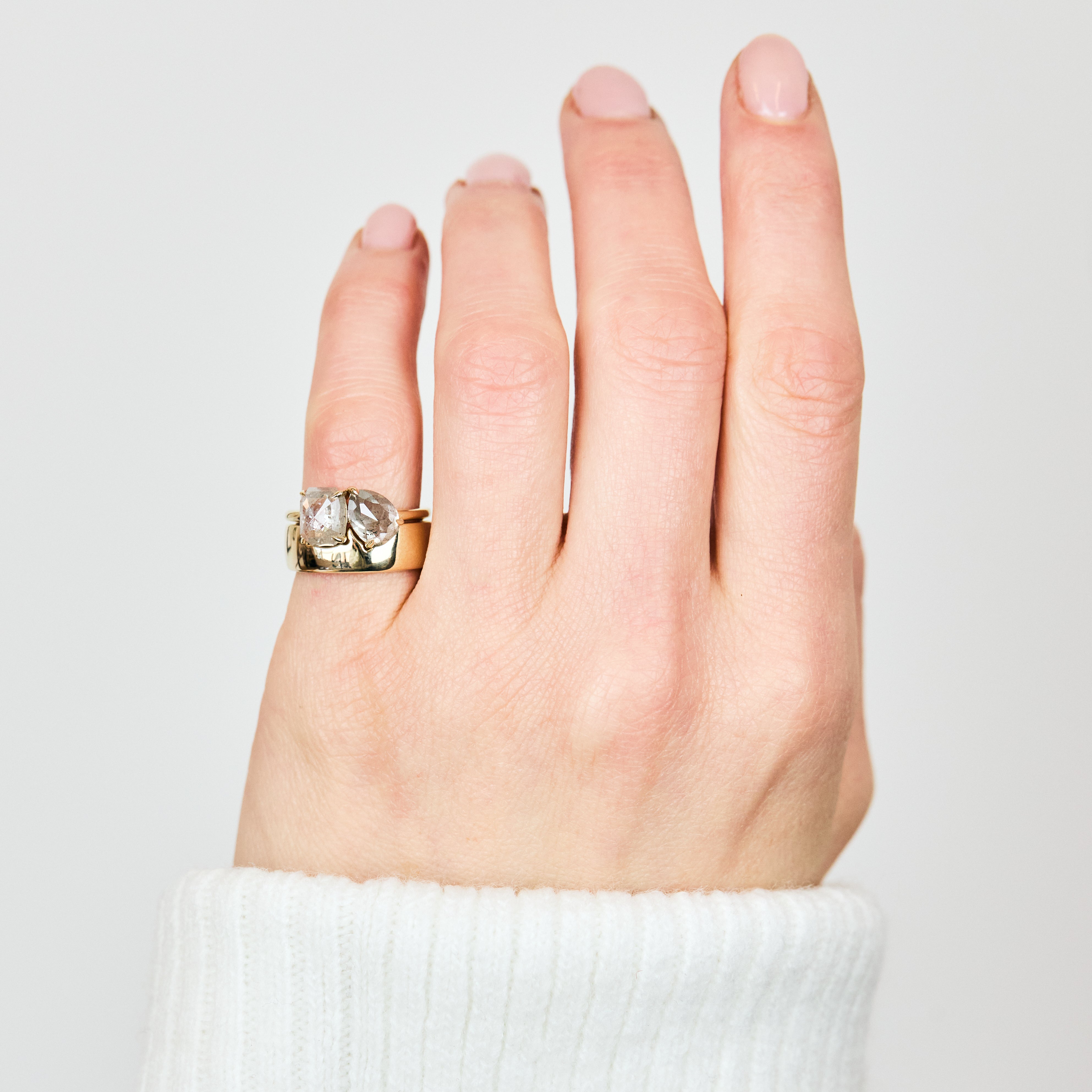 yellow gold toi et moi ring stack
