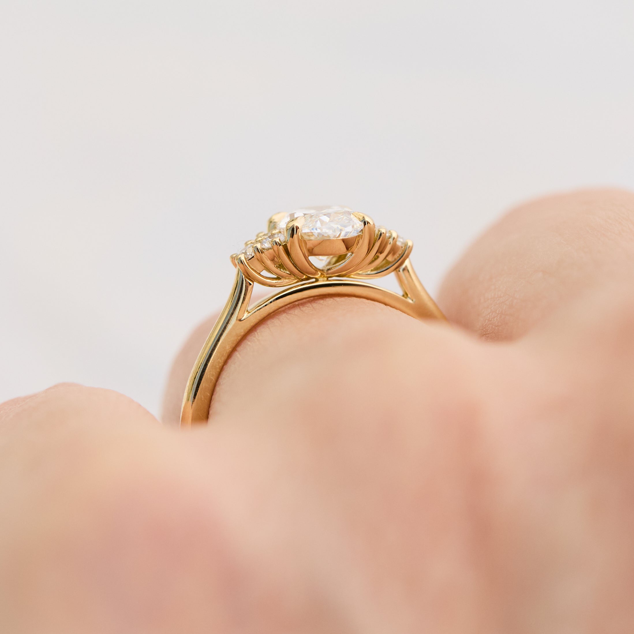 High-Set vs Low-Set Engagement Rings: Which Is Right for You?