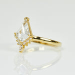 18ct yellow gold kite one-of-a-kind lab grown diamond ring UK