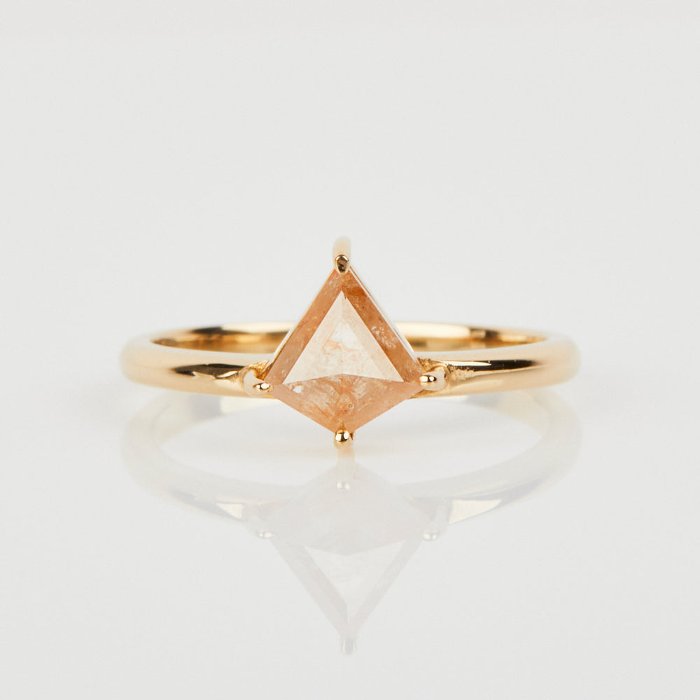 18ct yellow gold peach Kite Diamond solitaire Ring