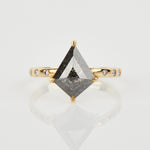 18ct yellow gold salt and pepper kite diamond engagement solitaire ring