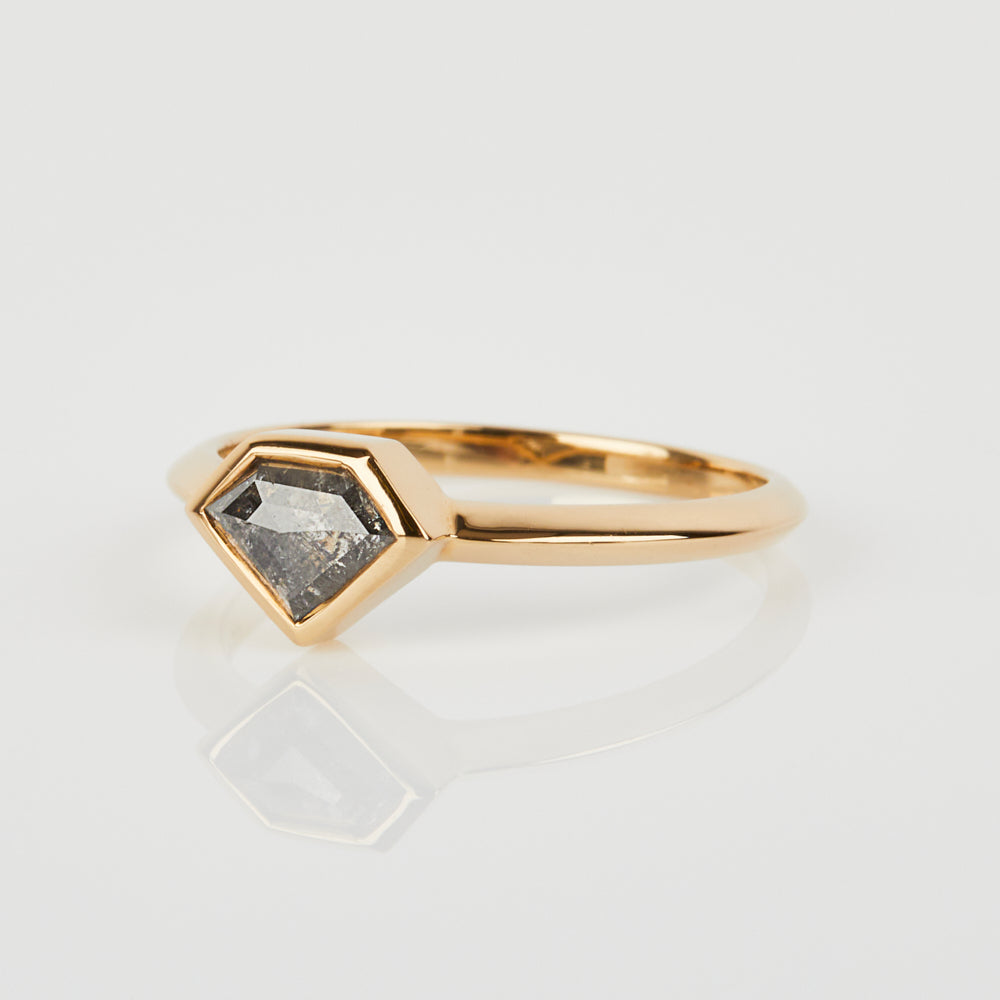 18ct yellow gold salt and pepper shield diamond engagement bezel ring