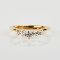 18ct yellow gold diamond wedding ring women