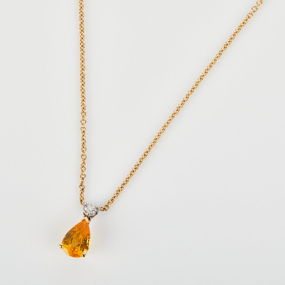 Yellow pear-shaped sapphire and diamond necklace in 18ct yellow gold.