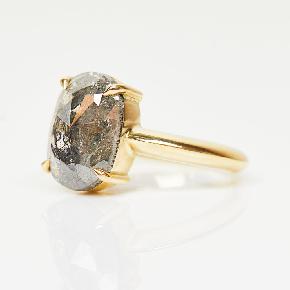18ct yellow gold salt and pepper oval diamond engagement solitaire ring