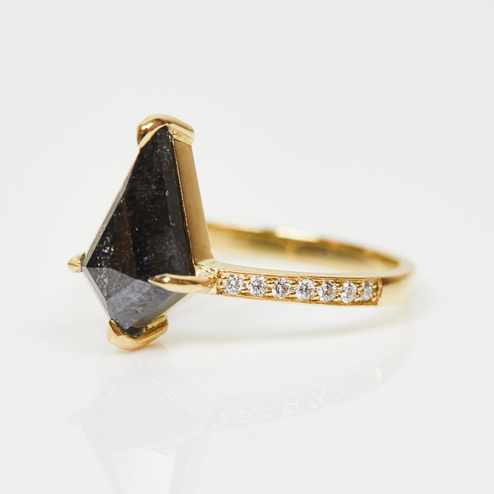 18ct yellow gold salt and pepper kite diamond engagement pavé ring
