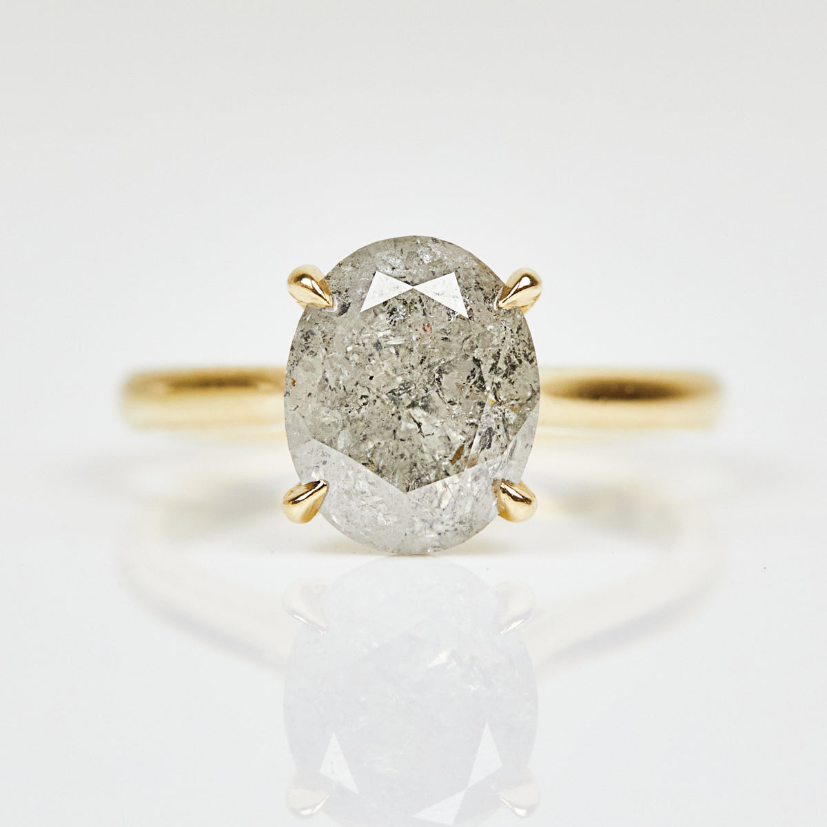 18ct yellow gold salt and pepper oval diamond engagement solitaire ring