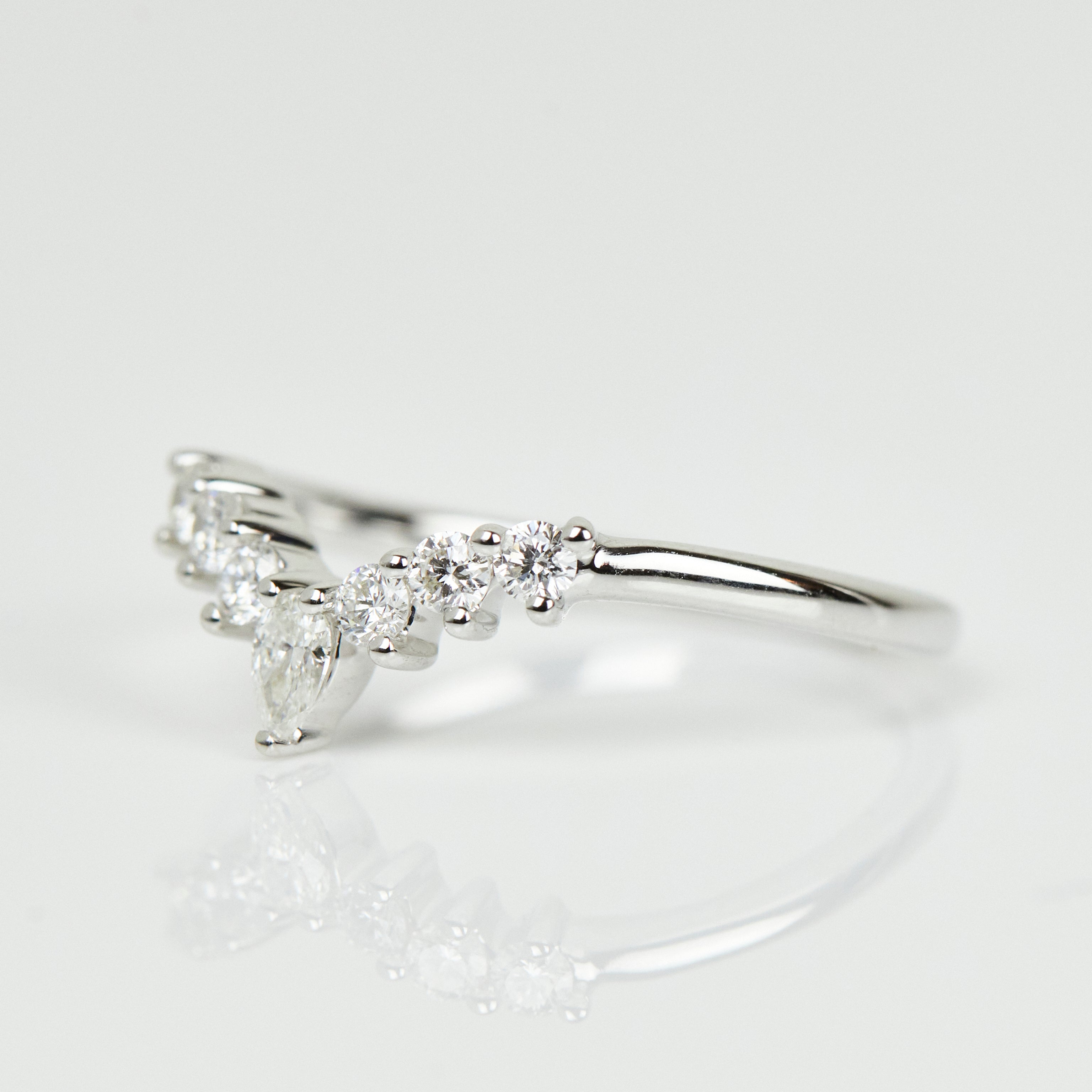 Platinum diamond wedding ring women