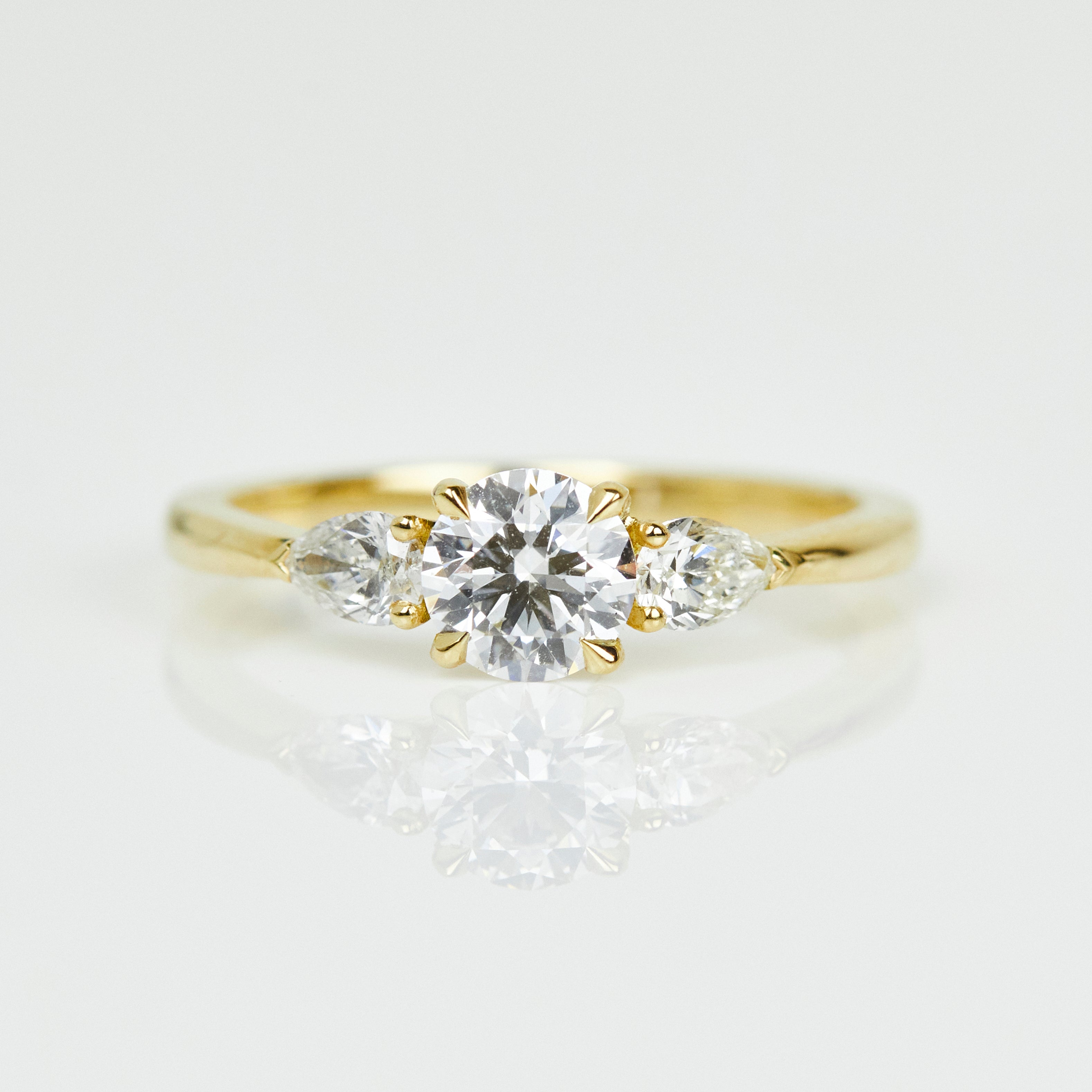 18ct yellow gold brilliant round cut trilogy lab grown diamond ring UK