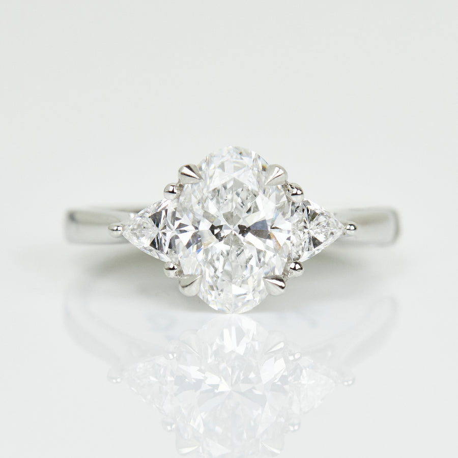 1.75ct Oval Lab Grown Diamond Engagement Ring, Luna Setting