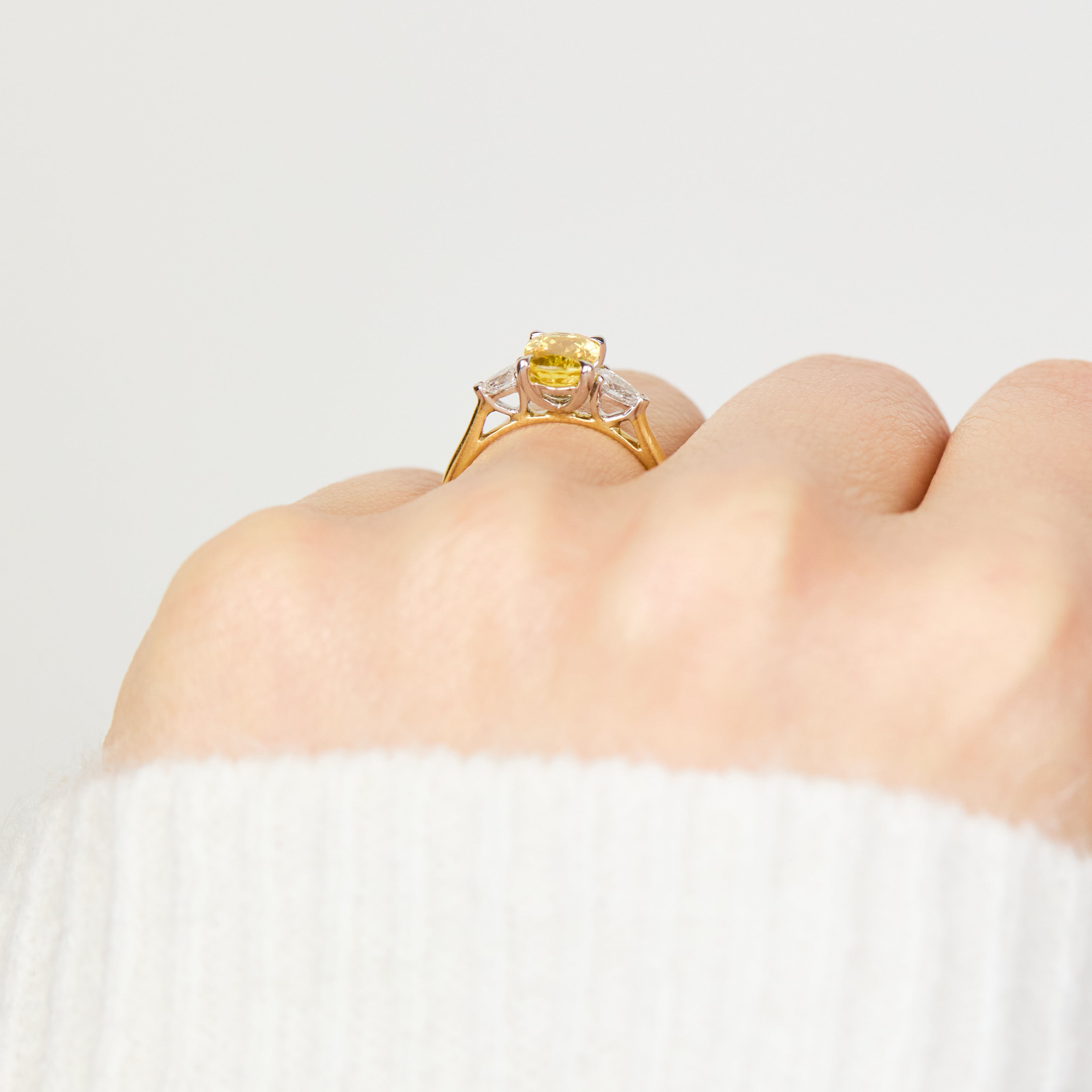 Sapphire engagement rings UK
