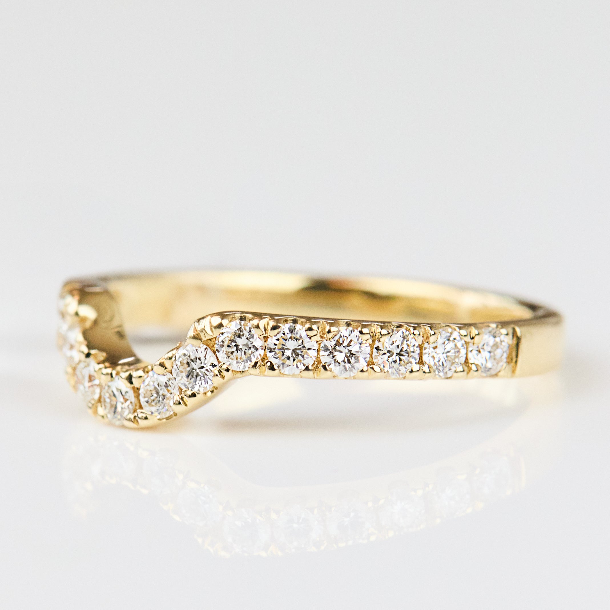 18ct yellow gold diamond wedding ring women