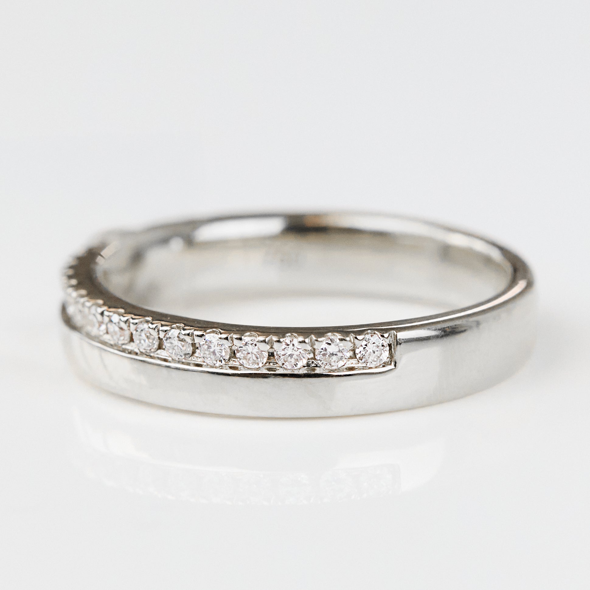 Platinum Diamond Wedding Band