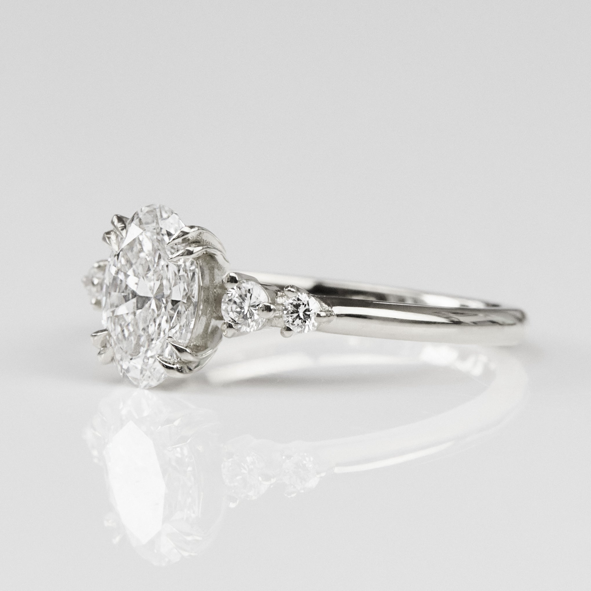  Oval Lab Grown Diamond Engagement Ring
