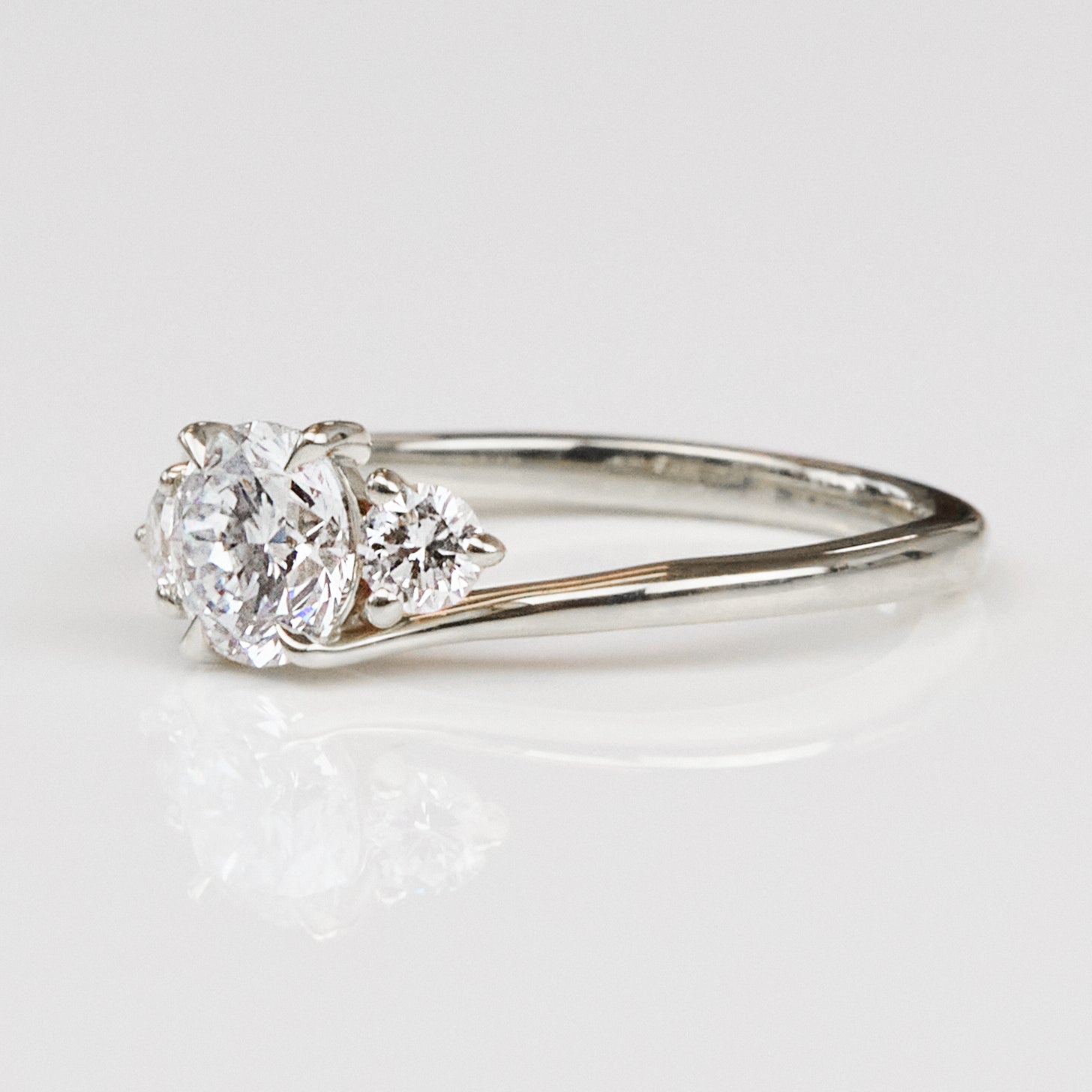Platinum Round Brilliant Cut Lab-Grown Diamond Engagement Ring