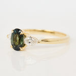 18ct yellow gold sapphire ring
