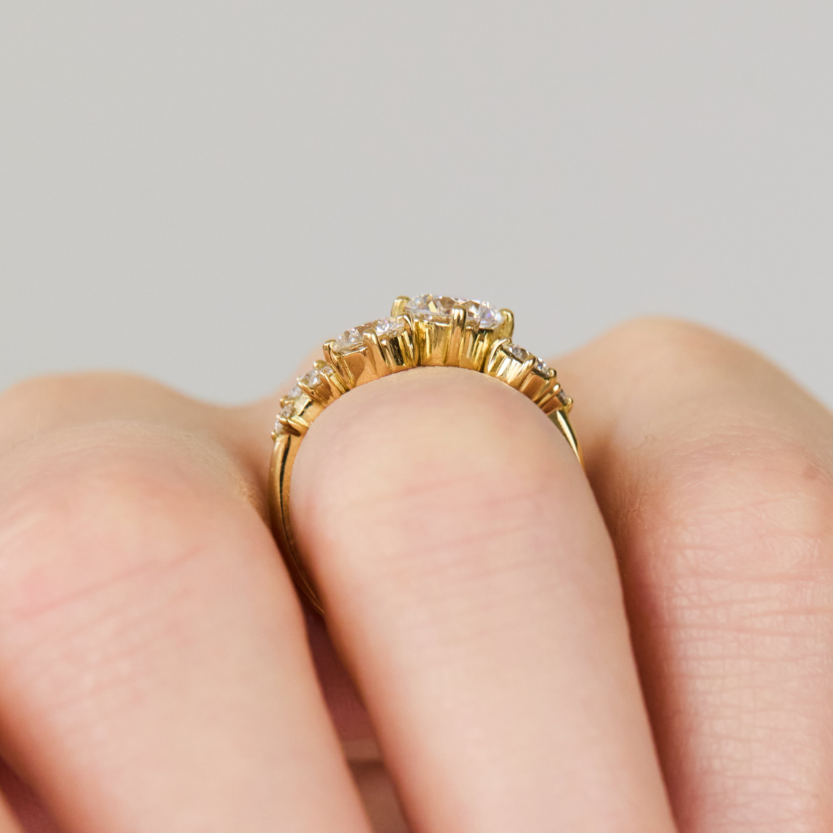 Lab grown diamond ring uk