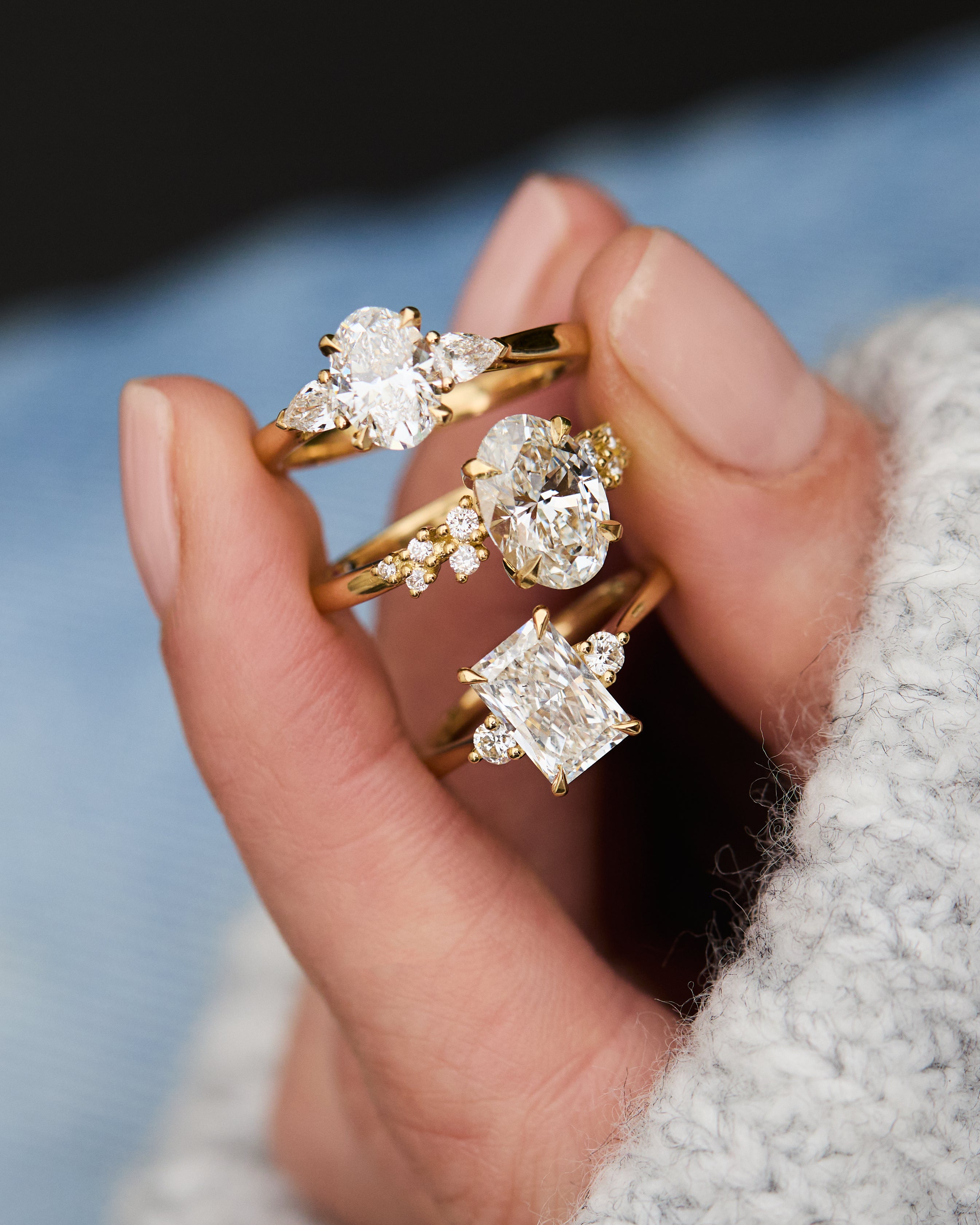 Lab-Grown Oval Diamond Yellow Gold Engagement Ring
