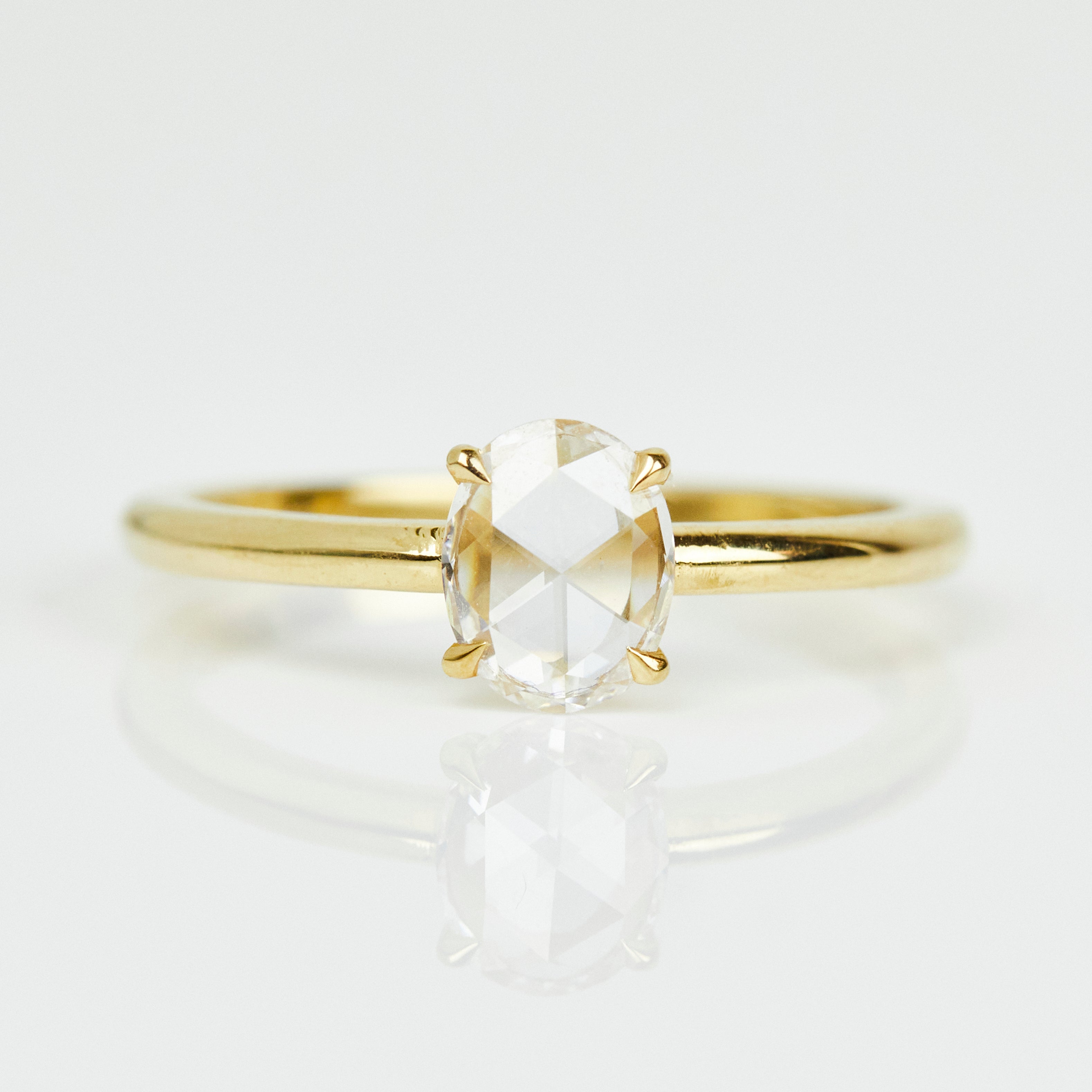 Lab grown diamond ring uk