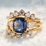 blue sapphire yellow gold ring