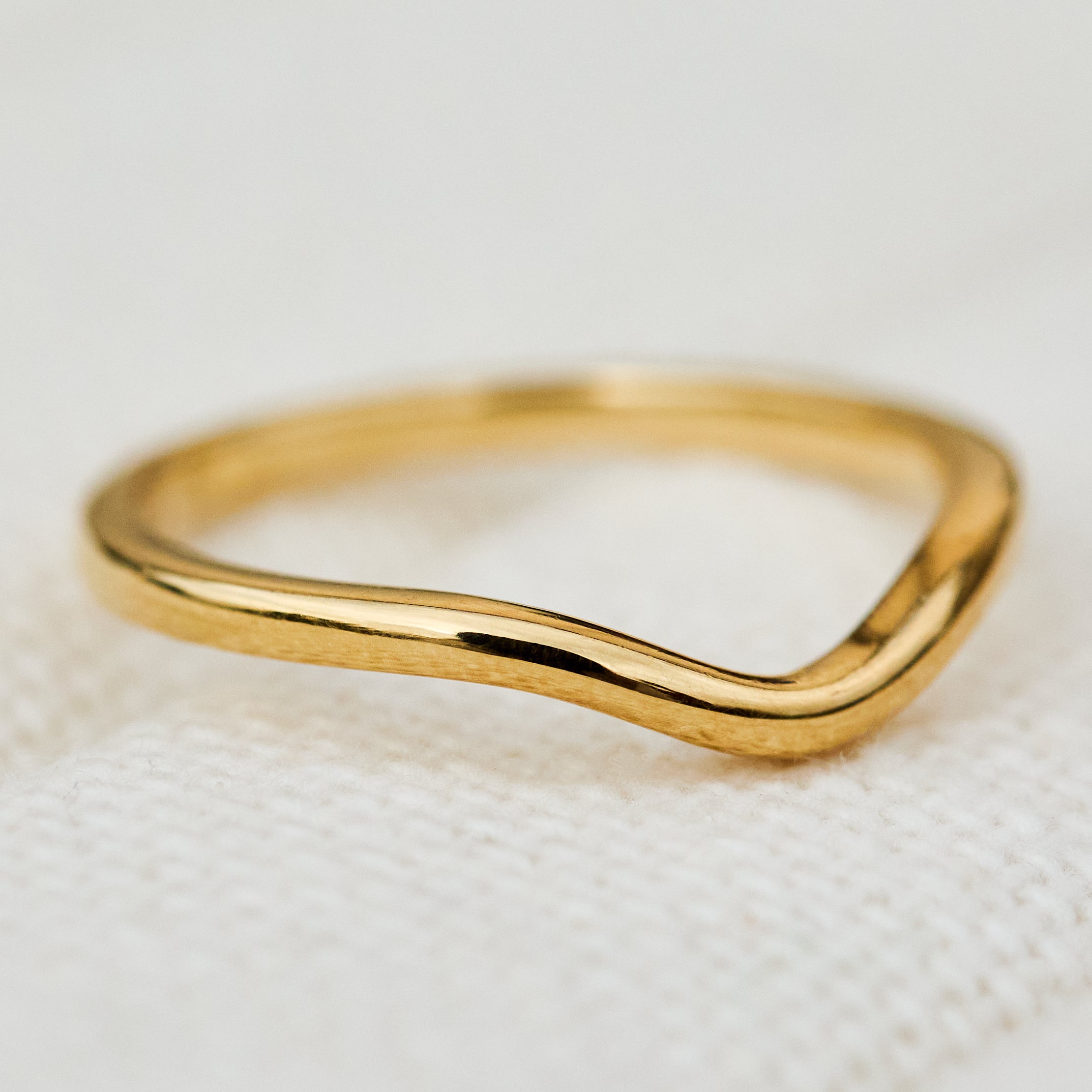 The Anaïs Wedding Ring