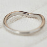 The Anaïs Wedding Ring in platinum