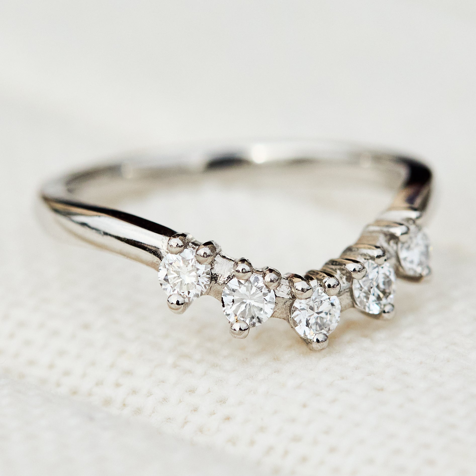 diamond gaia wedding band in platinum