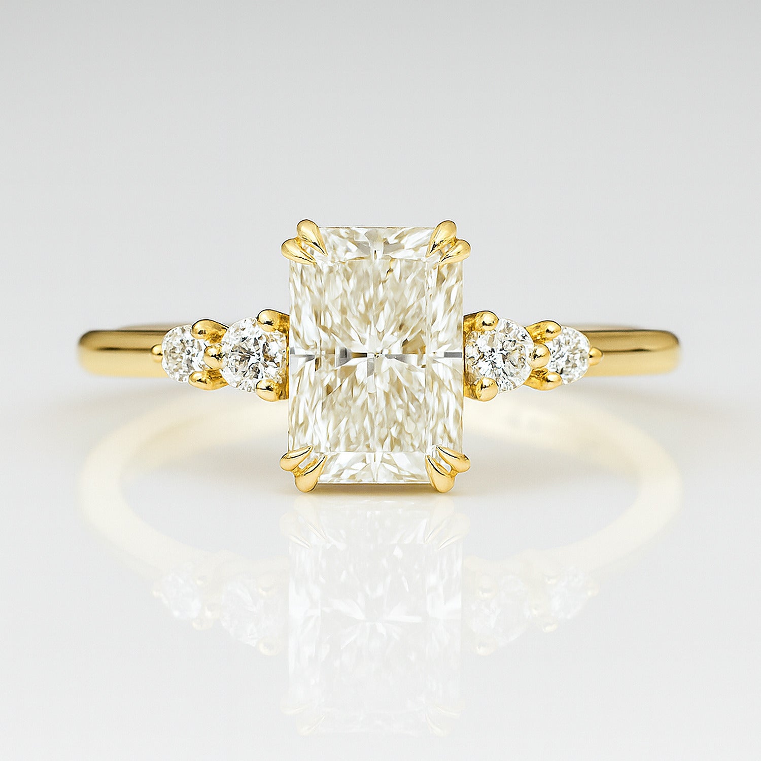 The Alba | Setting Only