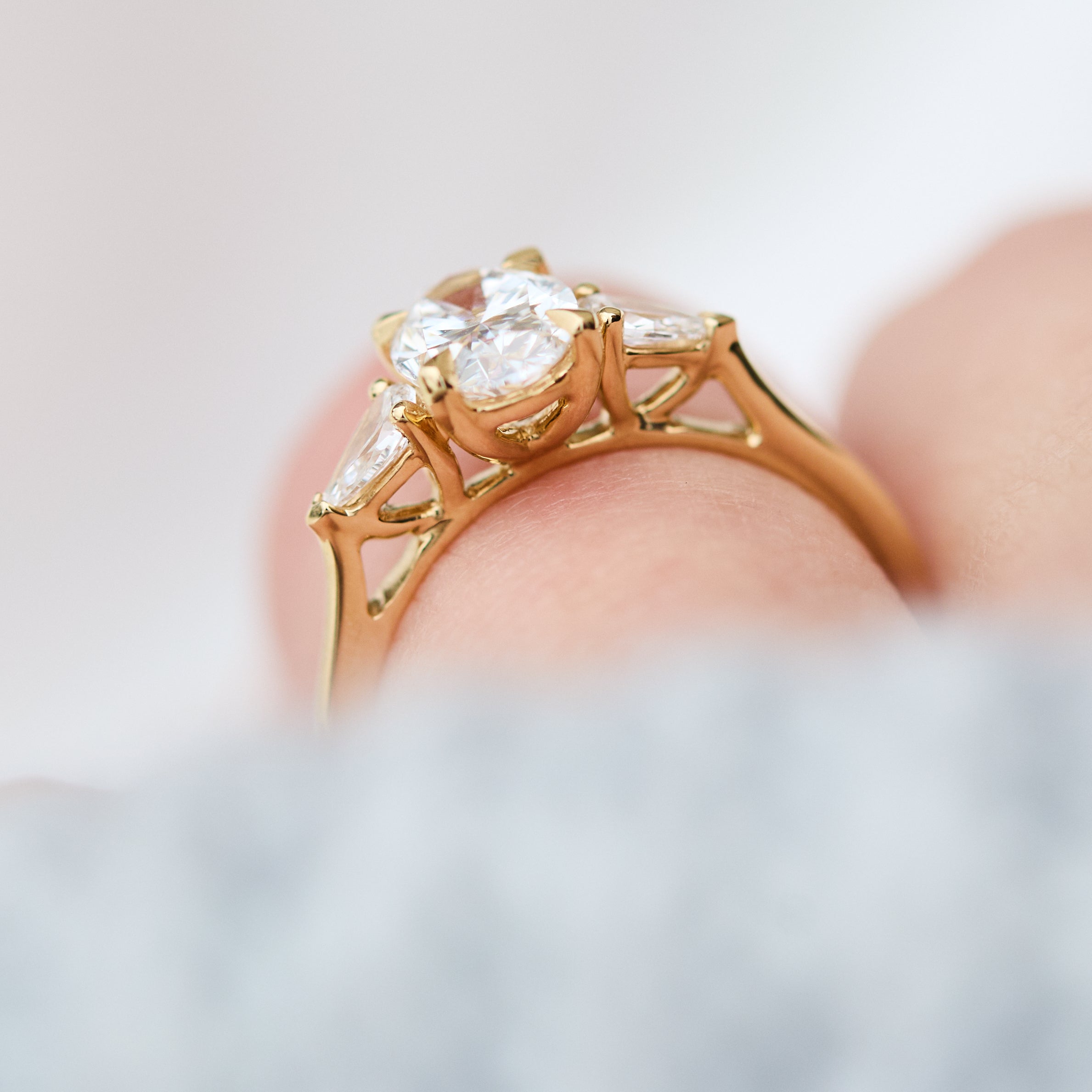 18ct Yellow Gold Oval Lab Grown Diamond Engagement Ring