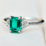lab grown emerald platinum engagement ring