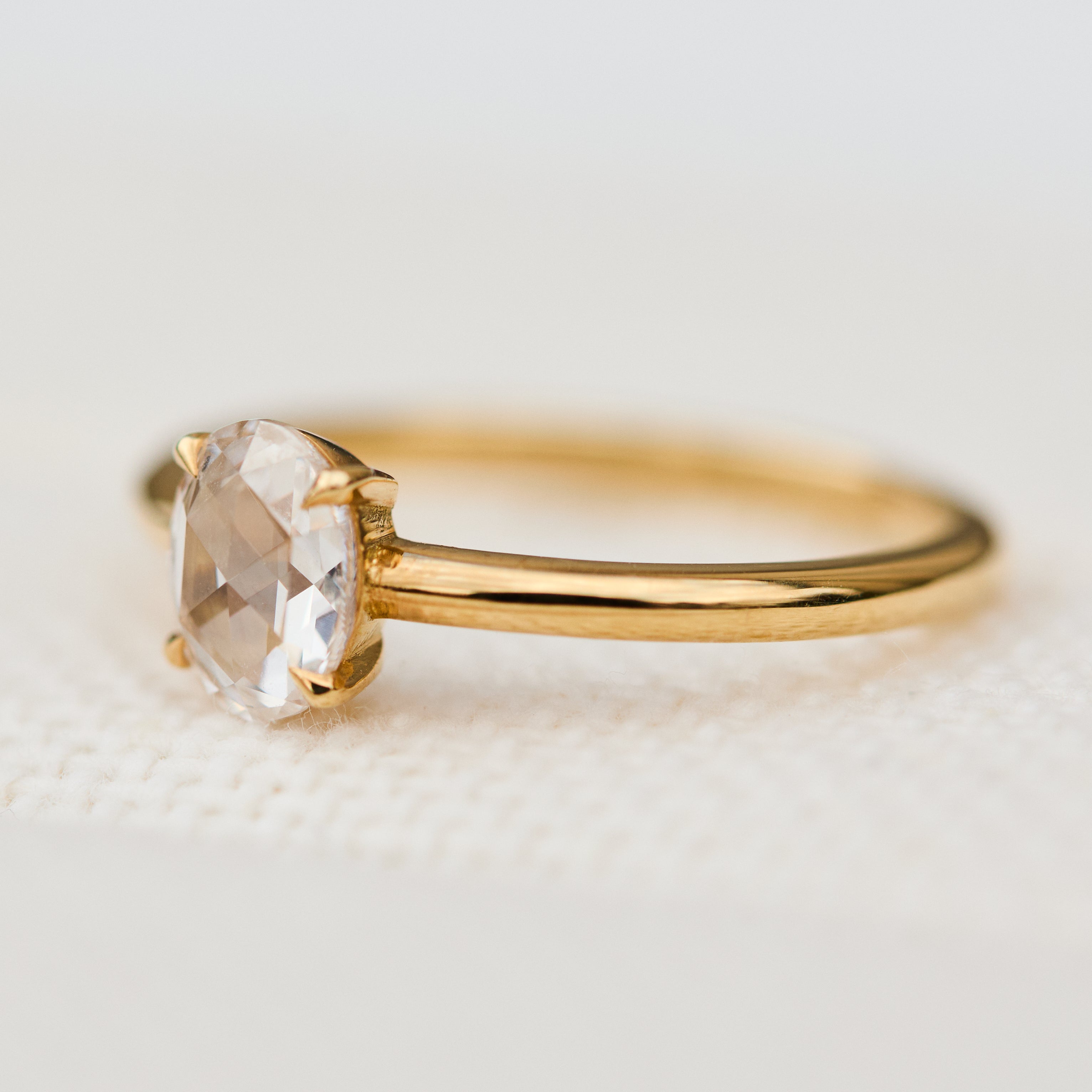 Lab grown diamond ring uk
