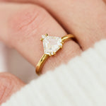 Lab grown diamond ring uk