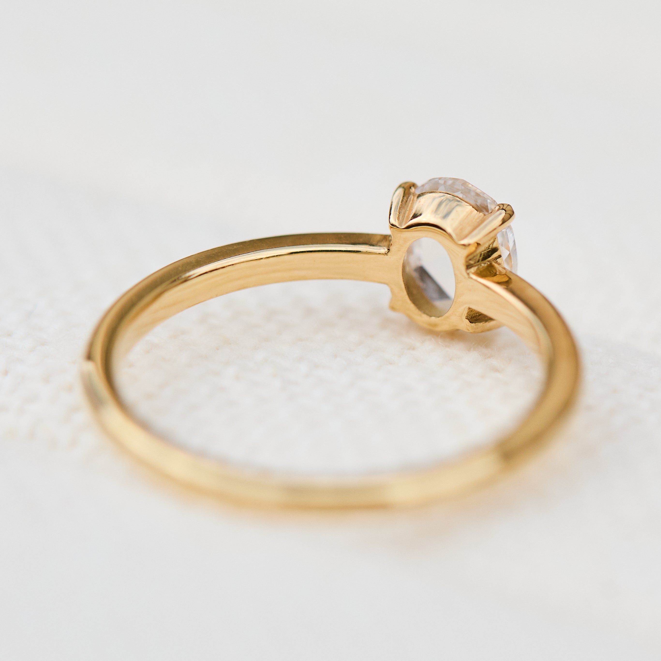 Lab grown diamond ring uk