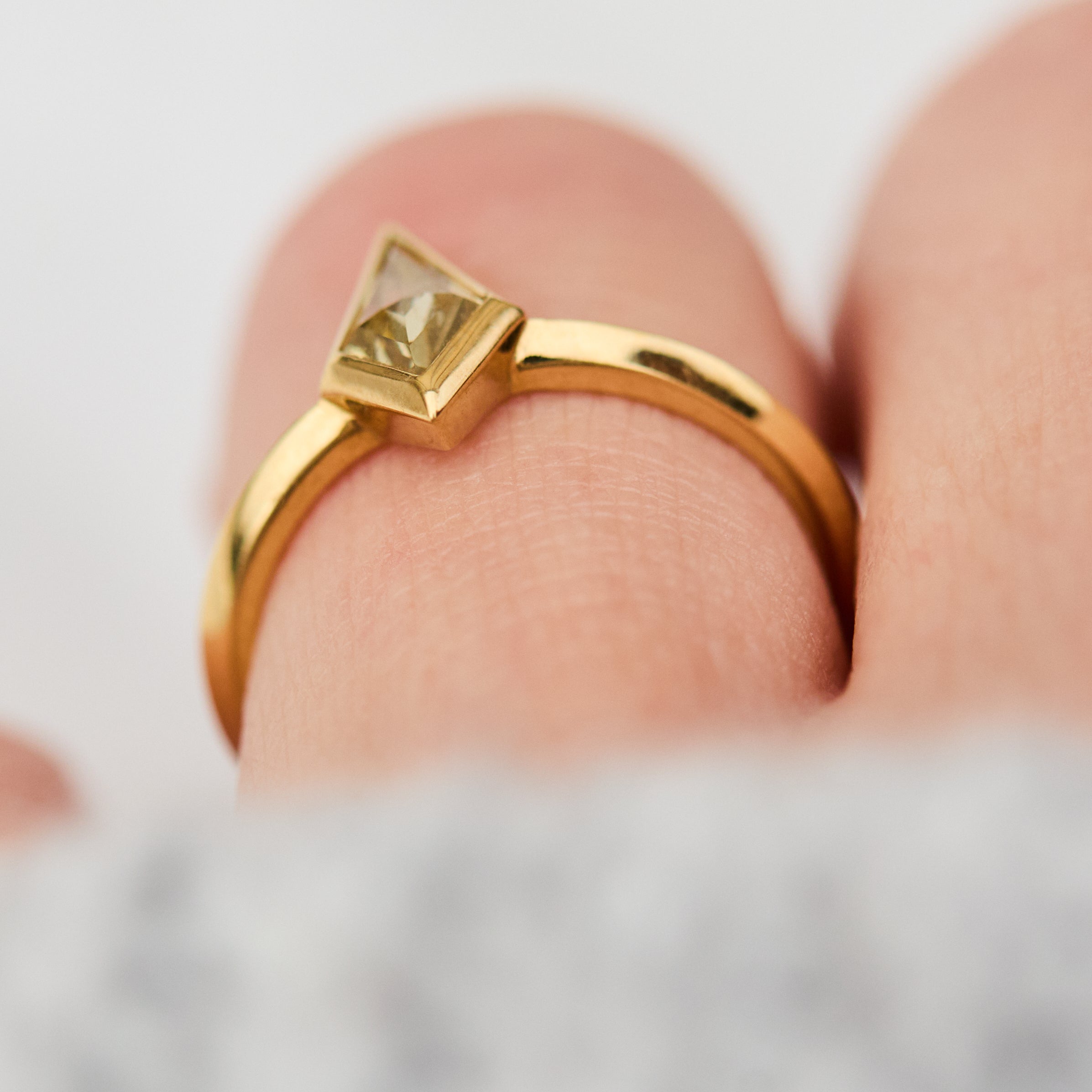 Custom engagement rings