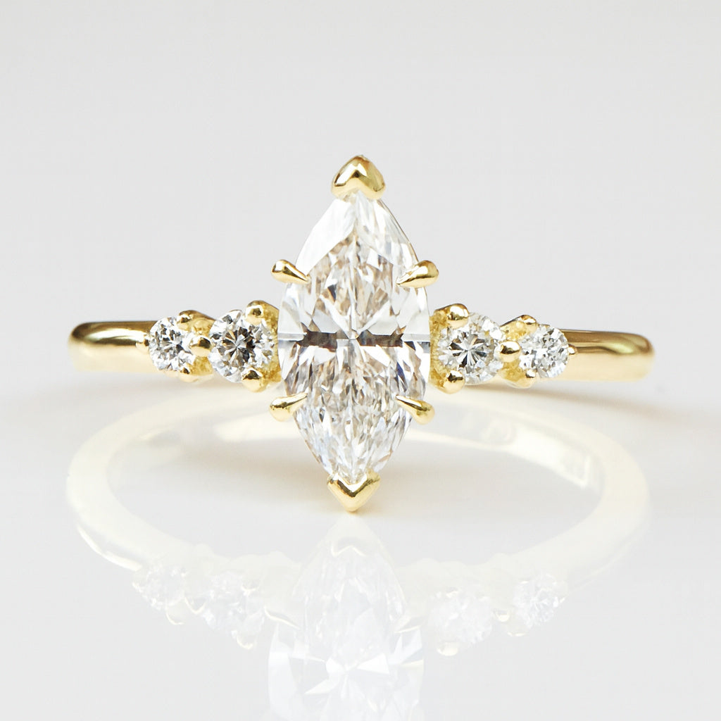 The Alba | Setting Only