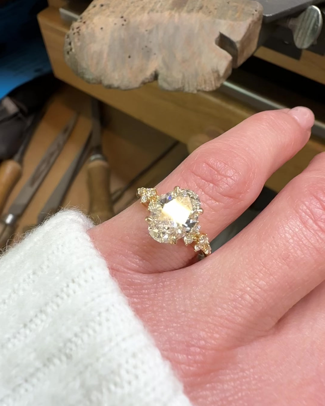 oval lab grown diamond engagement ring