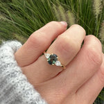 18ct yellow gold sapphire ring